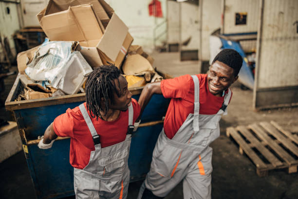 Best Garage Cleanout Services  in Tamiami, FL